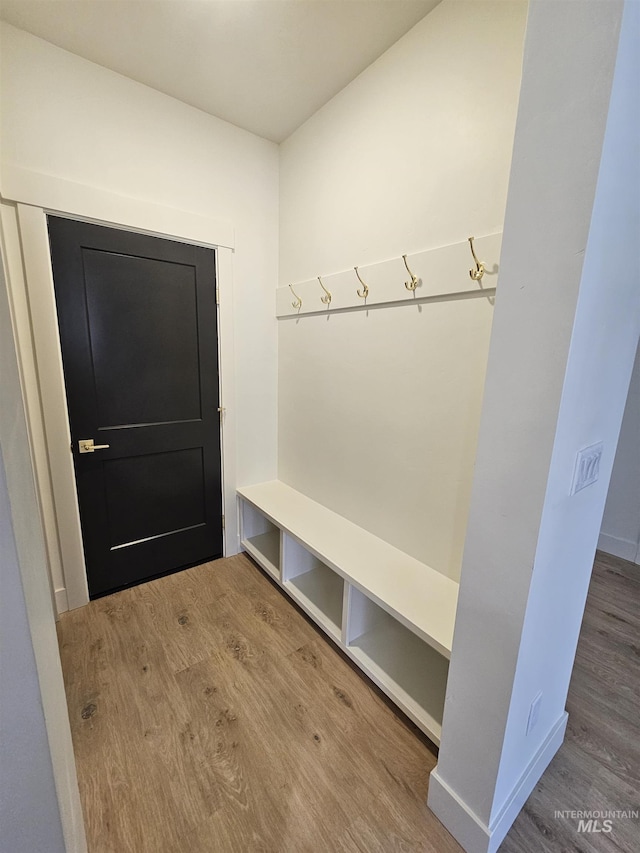 436 Autumn Blaze, New Plymouth, ID 83655 - mudroom featuring wood finished floors