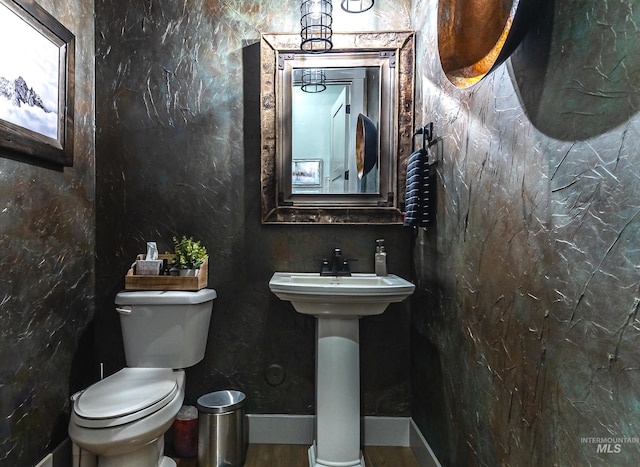 9473 W Suttle Lake Dr, Boise, ID 83714 - bathroom with toilet and a sink