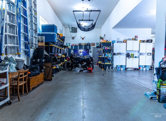 9473 W Suttle Lake Dr, Boise, ID 83714 - garage with a heating unit