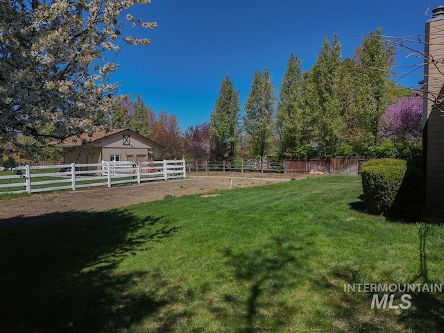 view of yard featuring fence