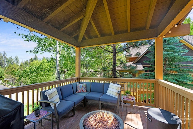 23 Golden Bar Ct, Donnelly, ID 83615 - deck with outdoor lounge area