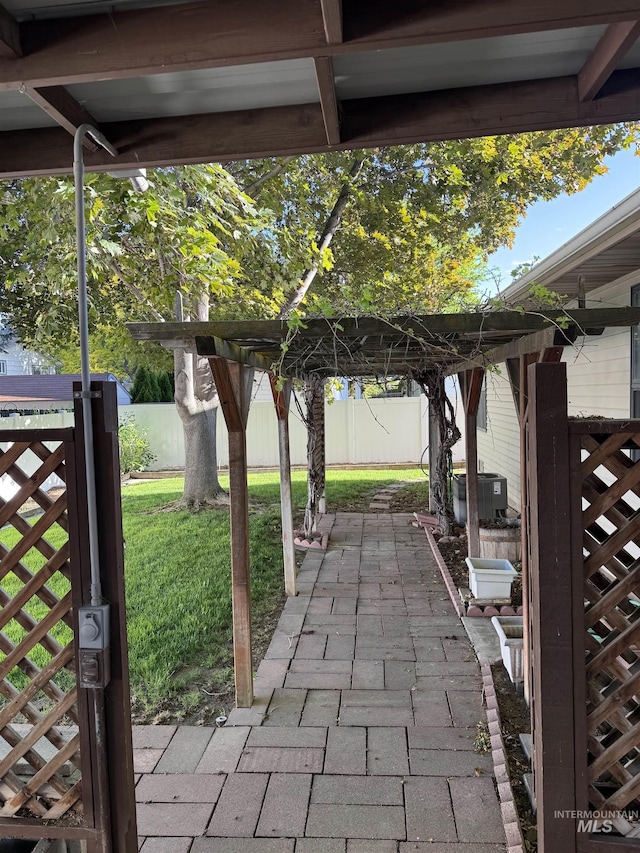 625 Trotter Dr, Twin Falls, ID 83301 - view of patio / terrace with central AC