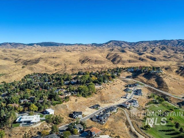 bird's eye view featuring a mountain view