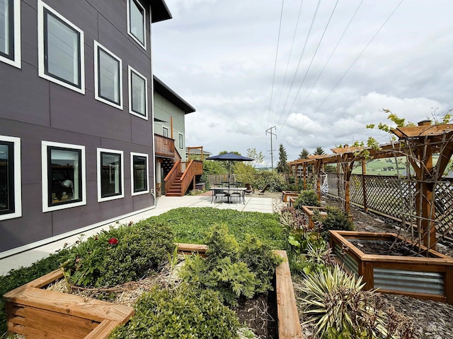 2809 Hampton Ct, Moscow, ID 83843 - view of yard featuring a garden, a patio, and stairs