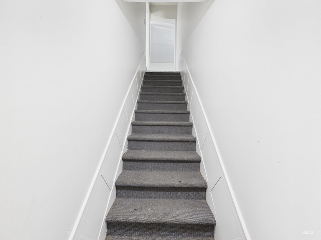 2101 Albion Ave, Burley, ID 83318 - stairs with a decorative wall and wainscoting