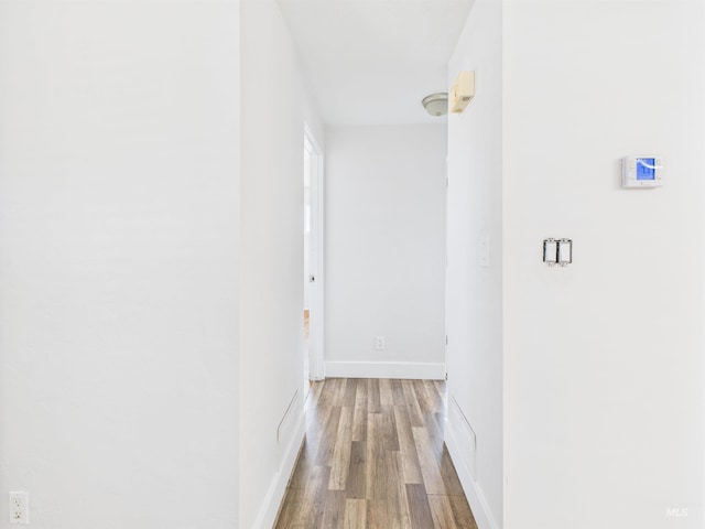 2101 Albion Ave, Burley, ID 83318 - corridor featuring light wood-type flooring and baseboards