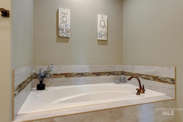 3214 S Arctic Fox Ave, Eagle, ID 83616 - bathroom with a bath