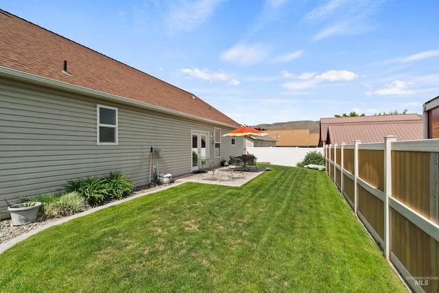 1141 Liberty Dr, Clarkston, WA 99403 - view of yard with a patio area