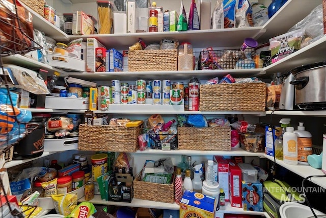 15916 Hill Top Cir, Wilder, ID 83676 - view of pantry