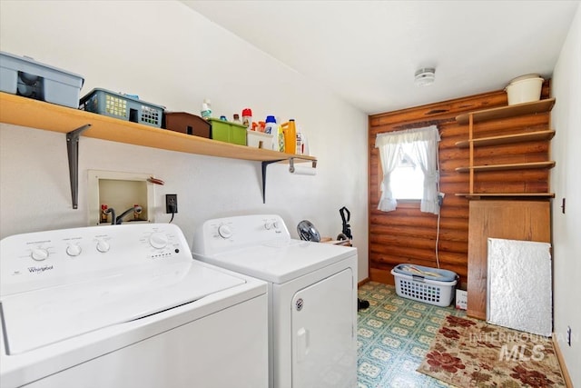 2974 Ua Ave, Emmett, ID 83617 - laundry area featuring rustic walls and independent washer and dryer