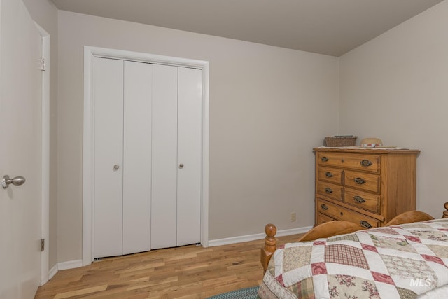 1035 N 7th Ave N, Payette, ID 83661 - bedroom featuring light wood-type flooring, baseboards, and a closet