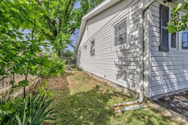 1035 N 7th Ave N, Payette, ID 83661 - view of side of home with fence