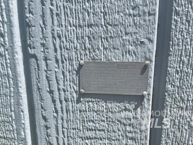 510 E Arthur Ave, Glenns Ferry, ID 83623 - exterior view