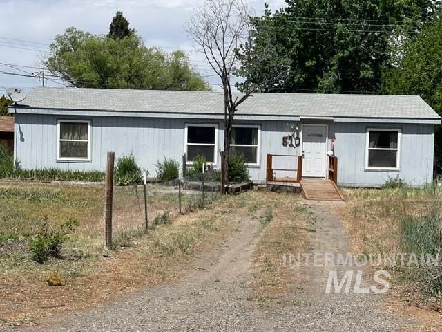 510 E Arthur Ave, Glenns Ferry, ID 83623 - view of single story home