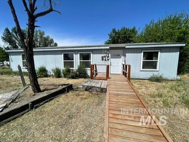 510 E Arthur Ave, Glenns Ferry, ID 83623 - view of front of house