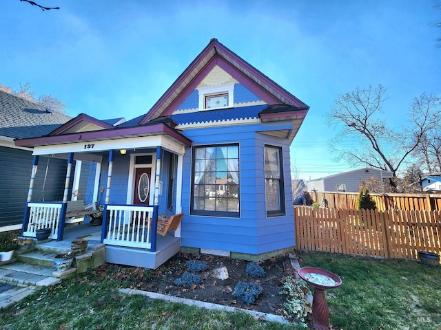 view of front of house with a porch