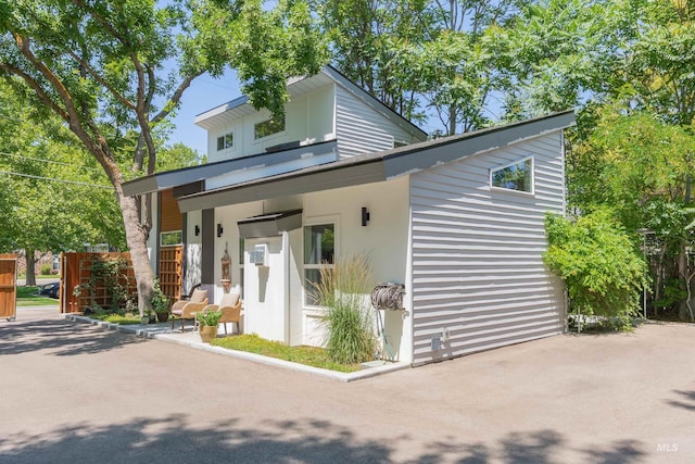 712 E Sheridan, Nampa, ID 83686 - view of front of home featuring stucco siding