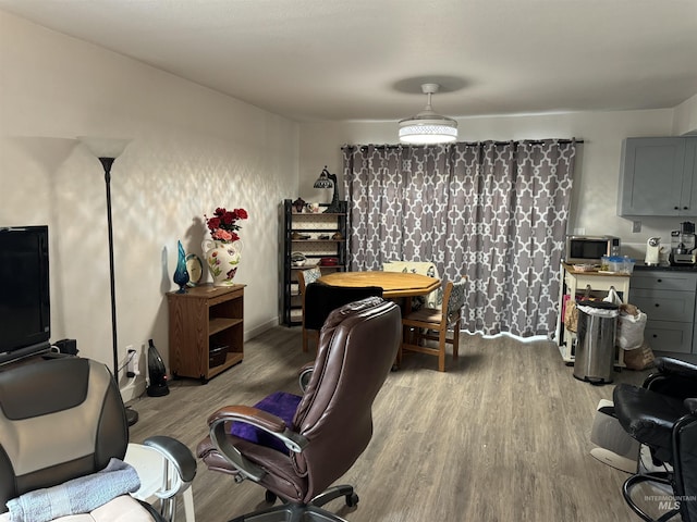 1111 SW 11th Ave, Ontario, OR 97914 - home office featuring wood finished floors