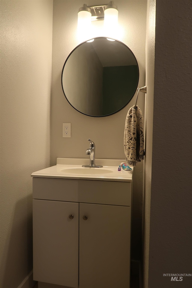 2405 23rd St, Clarkston, WA 99403 - bathroom featuring vanity