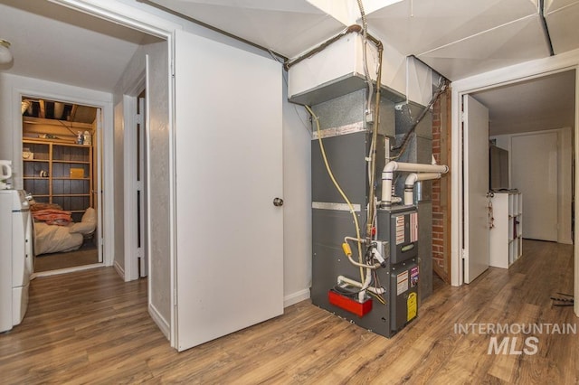 2844 Parke Circle Dr, Boise, ID 83705 - utility room with heating unit