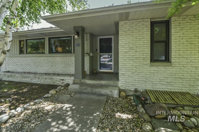 2844 Parke Circle Dr, Boise, ID 83705 - doorway to property featuring brick siding