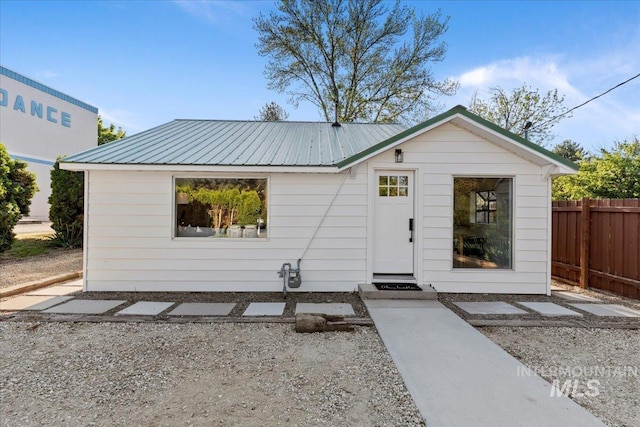 1223 N Mckinney St, Boise, ID 83704 - bungalow-style house with fence and metal roof