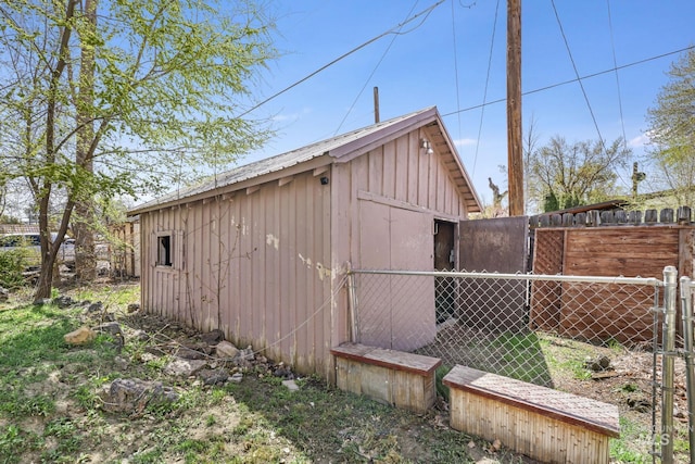317 W C, Shoshone, ID 83352 - view of outdoor structure featuring fence
