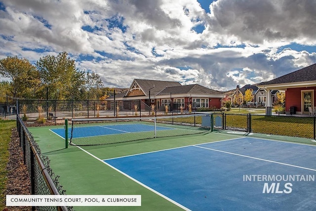 11645 N 24th Ave, Boise, ID 83714 - view of sport court featuring fence