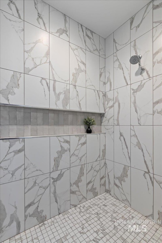 2895 Evening Sun Dr, Twin Falls, ID 83301 - bathroom featuring a tile shower