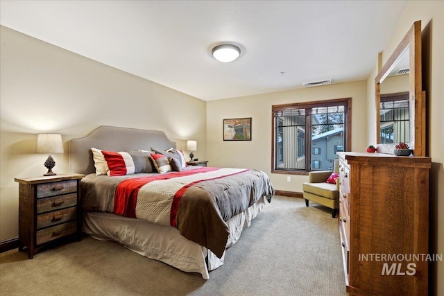 view of carpeted bedroom