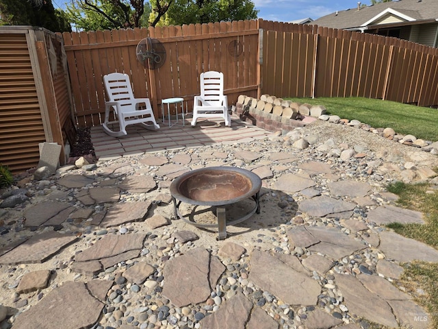 1451 Spurlock Ct, Twin Falls, ID 83301 - view of patio with a fire pit