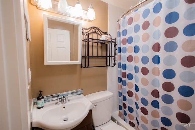 260 State St, Grand View, ID 83624 - bathroom with toilet and vanity