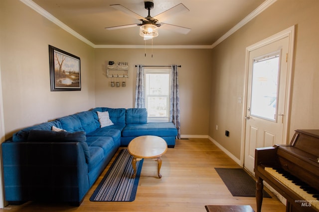 260 State St, Grand View, ID 83624 - living room featuring light wood-style floors, crown molding, baseboards, and ceiling fan