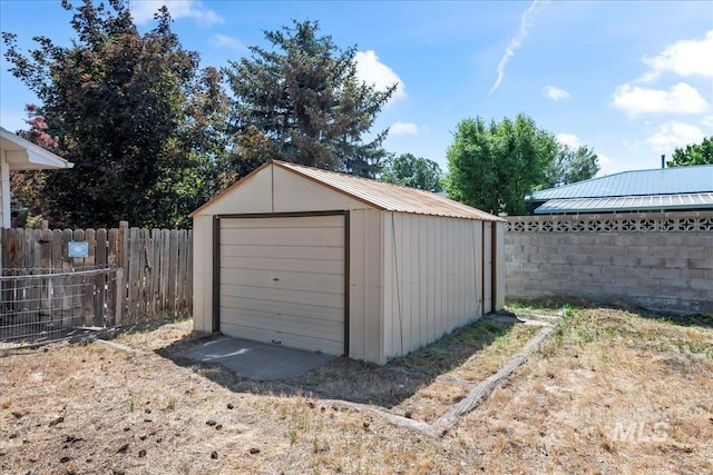131 Goodall Pl, Mountain Home, ID 83647 - detached garage featuring a storage unit