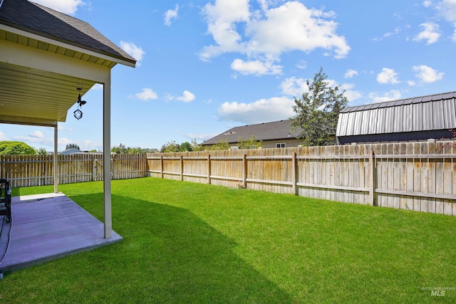 1020 Woodland St, Rupert, ID 83350 - view of yard featuring a patio
