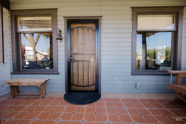 599 S Ada St, Glenns Ferry, ID 83623 - entrance to property featuring covered porch