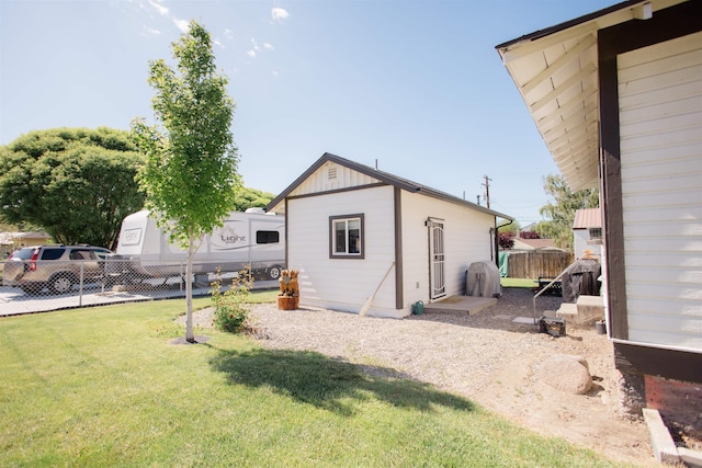 599 S Ada St, Glenns Ferry, ID 83623 - back of house featuring an outbuilding