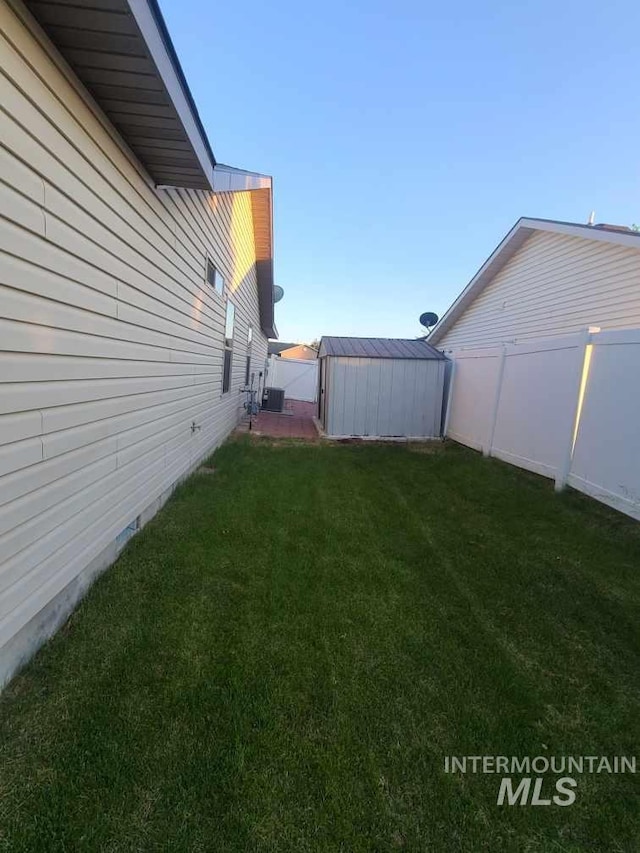400 Pheasant Rd W, Twin Falls, ID 83301 - fenced backyard with a shed