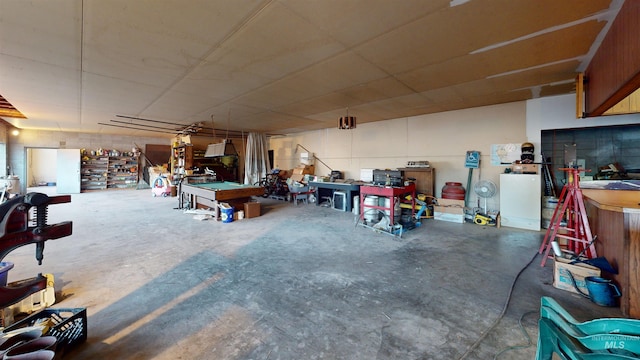 702 N D St, Grangeville, ID 83530 - garage with a workshop area