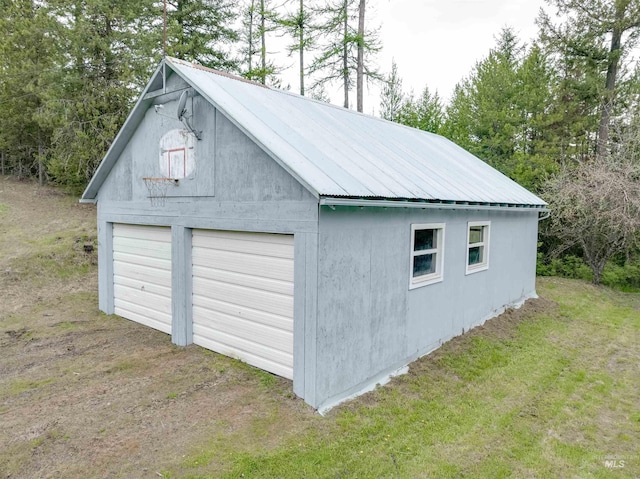 view of detached garage