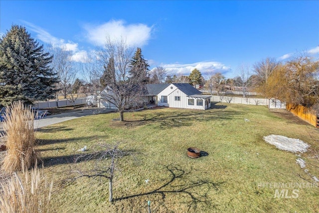 view of yard with fence