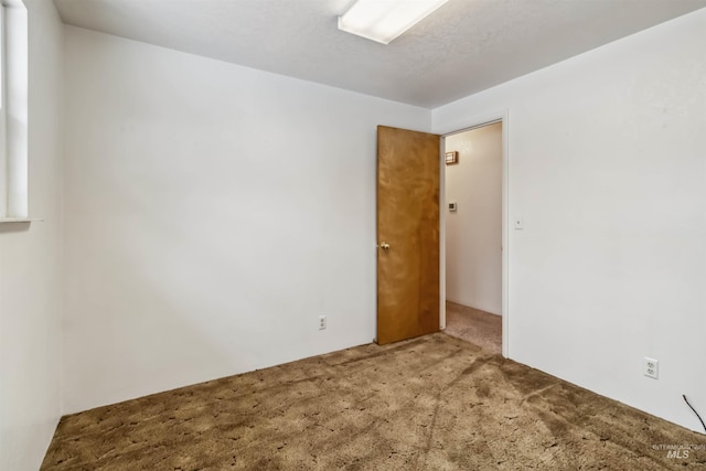 empty room with carpet