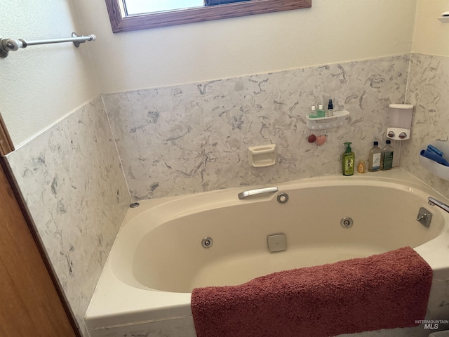 26 Doaka Ct, Idaho City, ID 83631 - bathroom with a jetted tub
