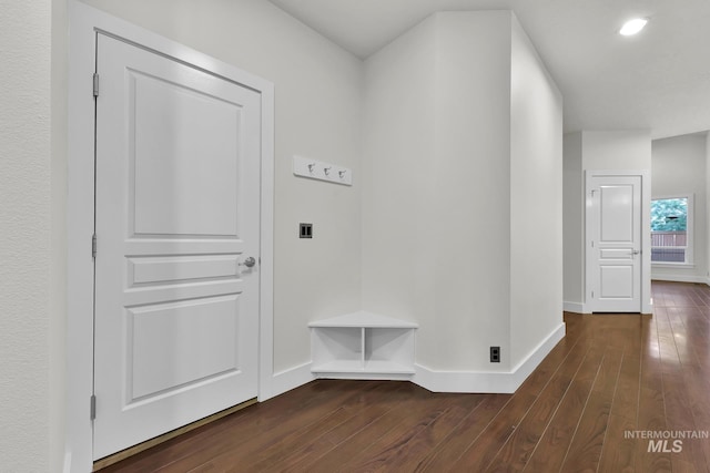 3742 N Heritage View Ave, Meridian, ID 83646 - mudroom featuring dark wood-style floors, baseboards, and recessed lighting