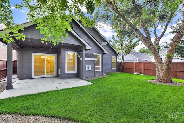 3742 N Heritage View Ave, Meridian, ID 83646 - back of house with a patio