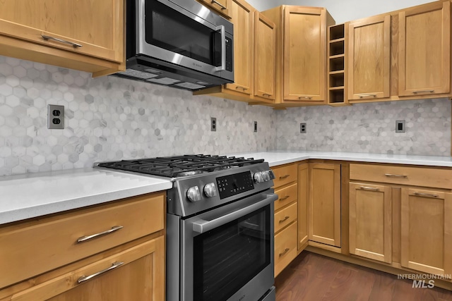 3742 N Heritage View Ave, Meridian, ID 83646 - kitchen with appliances with stainless steel finishes, light countertops, and decorative backsplash