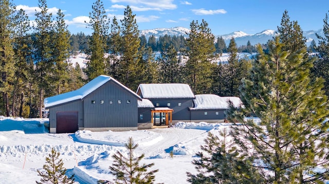 exterior space with a mountain view