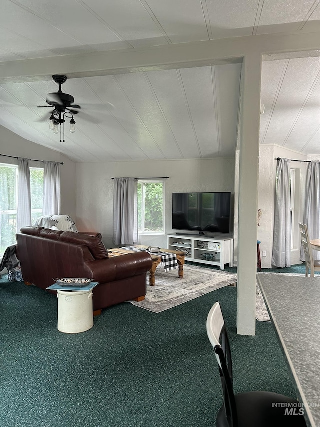 1614 E 1800 S, Gooding, ID 83330 - carpeted living room featuring a ceiling fan