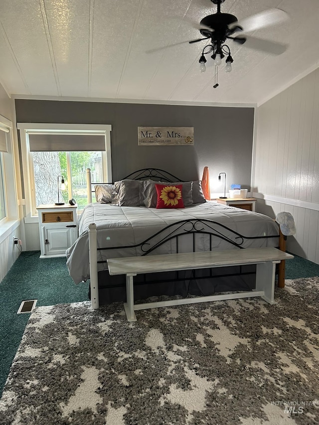 1614 E 1800 S, Gooding, ID 83330 - bedroom featuring carpet flooring, a textured ceiling, and a ceiling fan