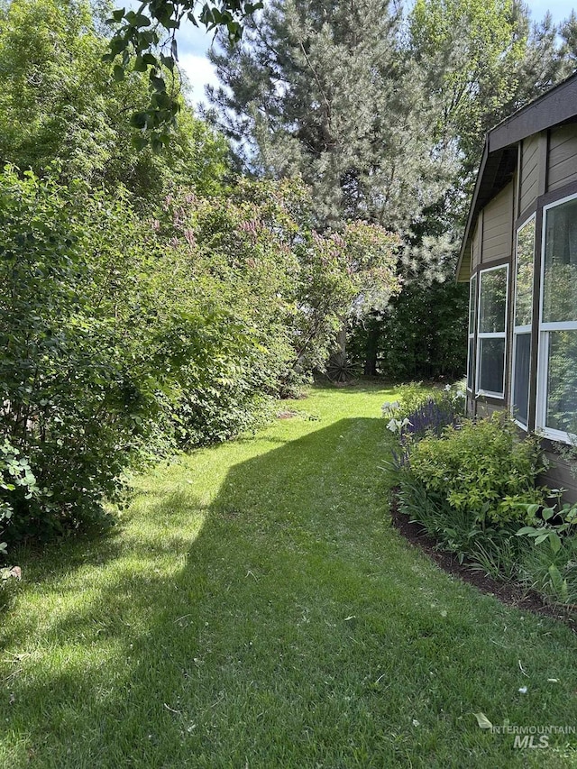 1614 E 1800 S, Gooding, ID 83330 - view of grassy yard